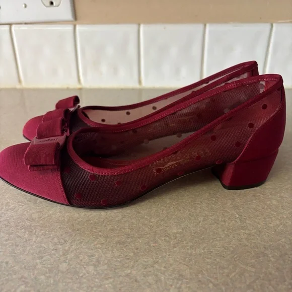 Salvatore Ferragamo Satin Vara Bow Mesh Polka Dot Preppy Luxury Office Heels 7.5 - Picture 7 of 9